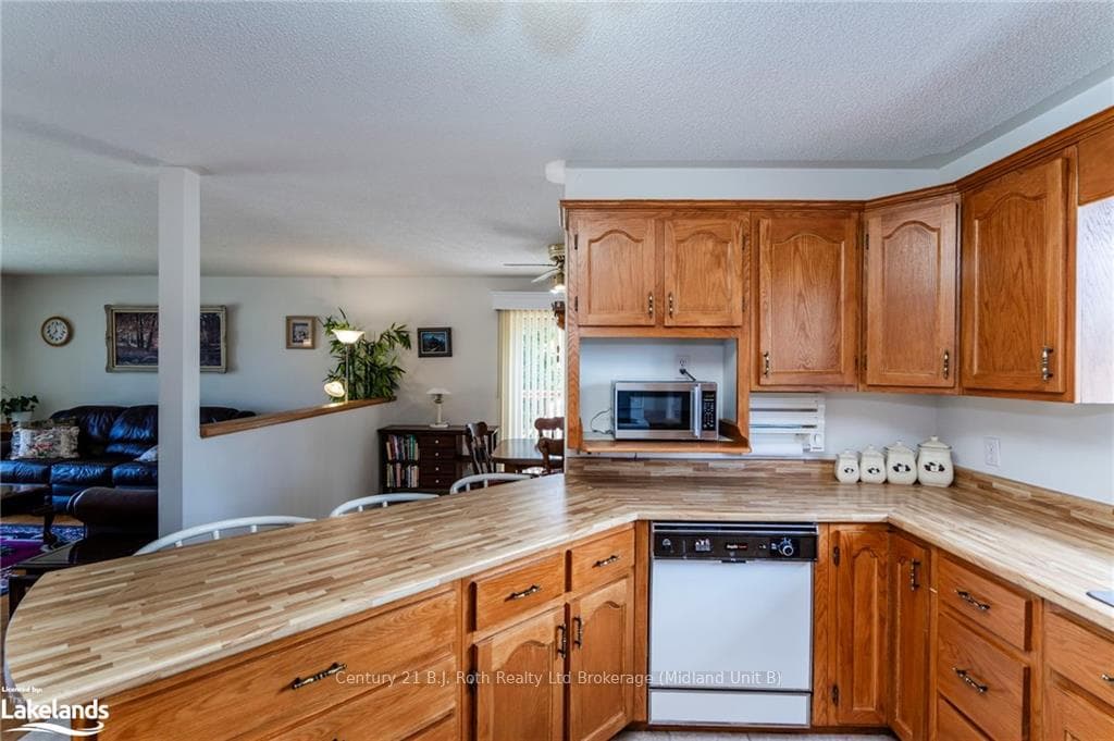 5 CORBEAU Crescent photo 14