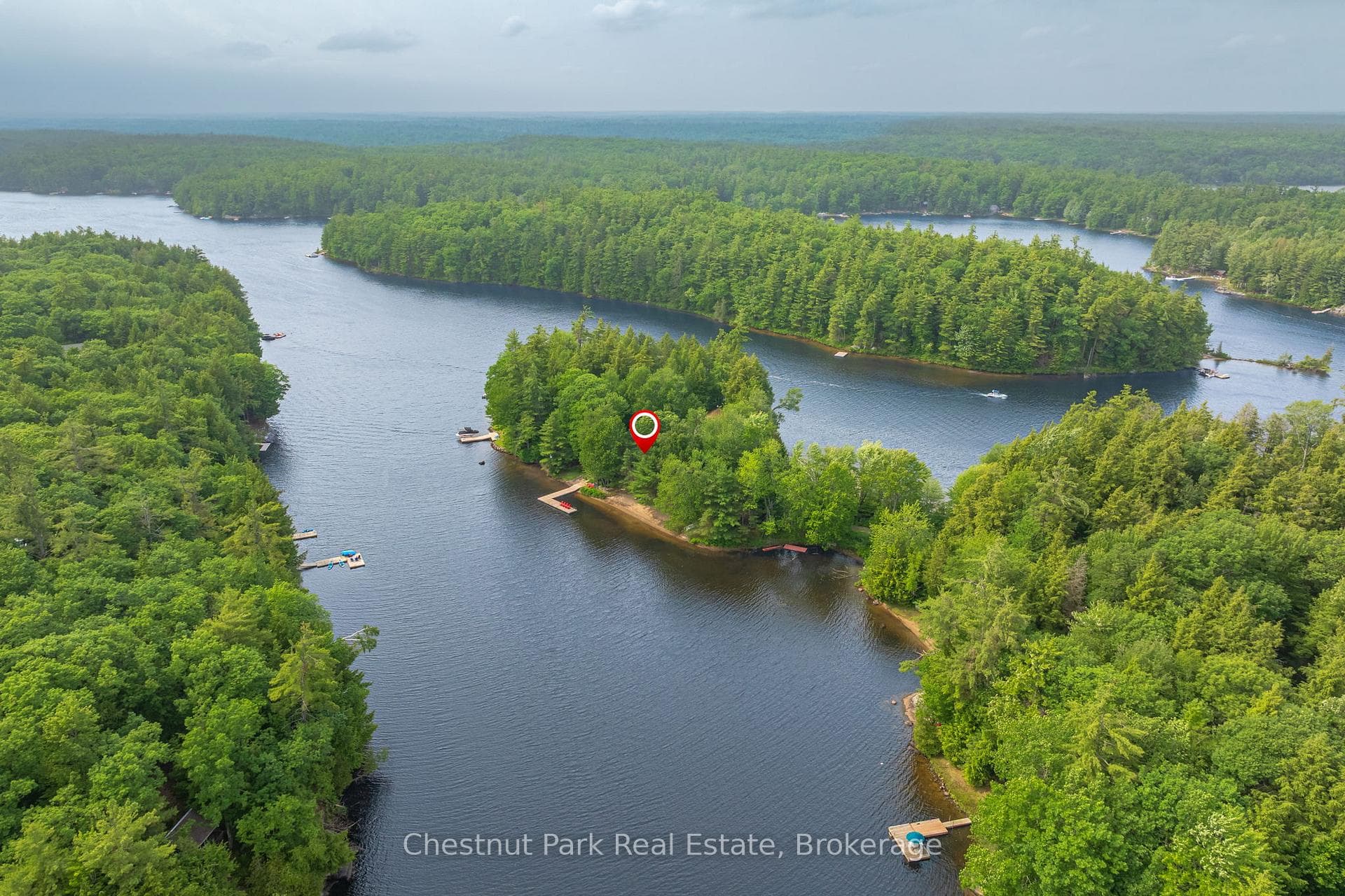 1071 STRACHAN POINT Road photo 3