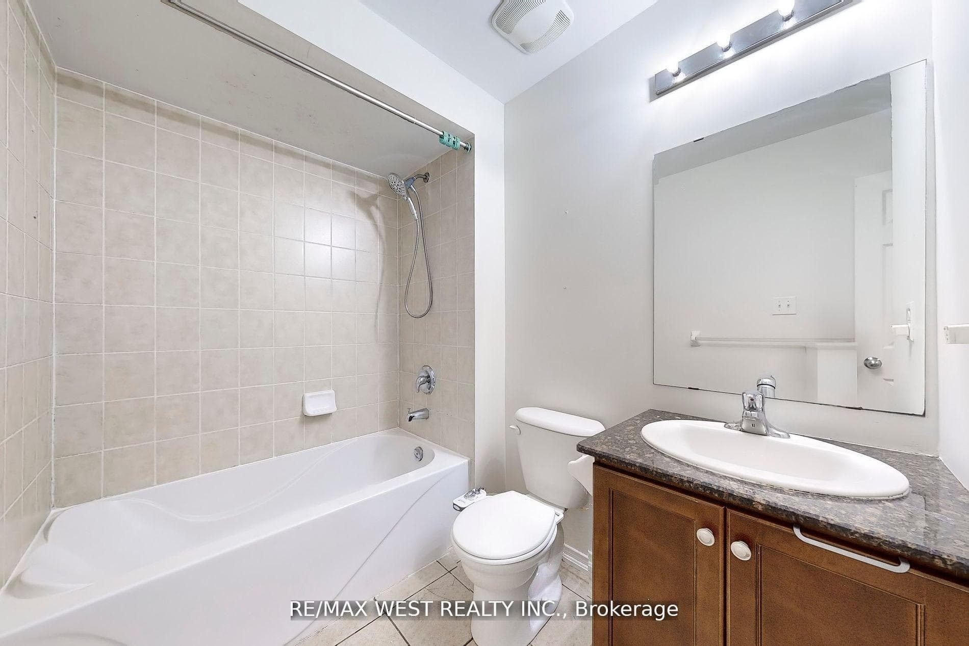 35 Bell Estate Road photo 32