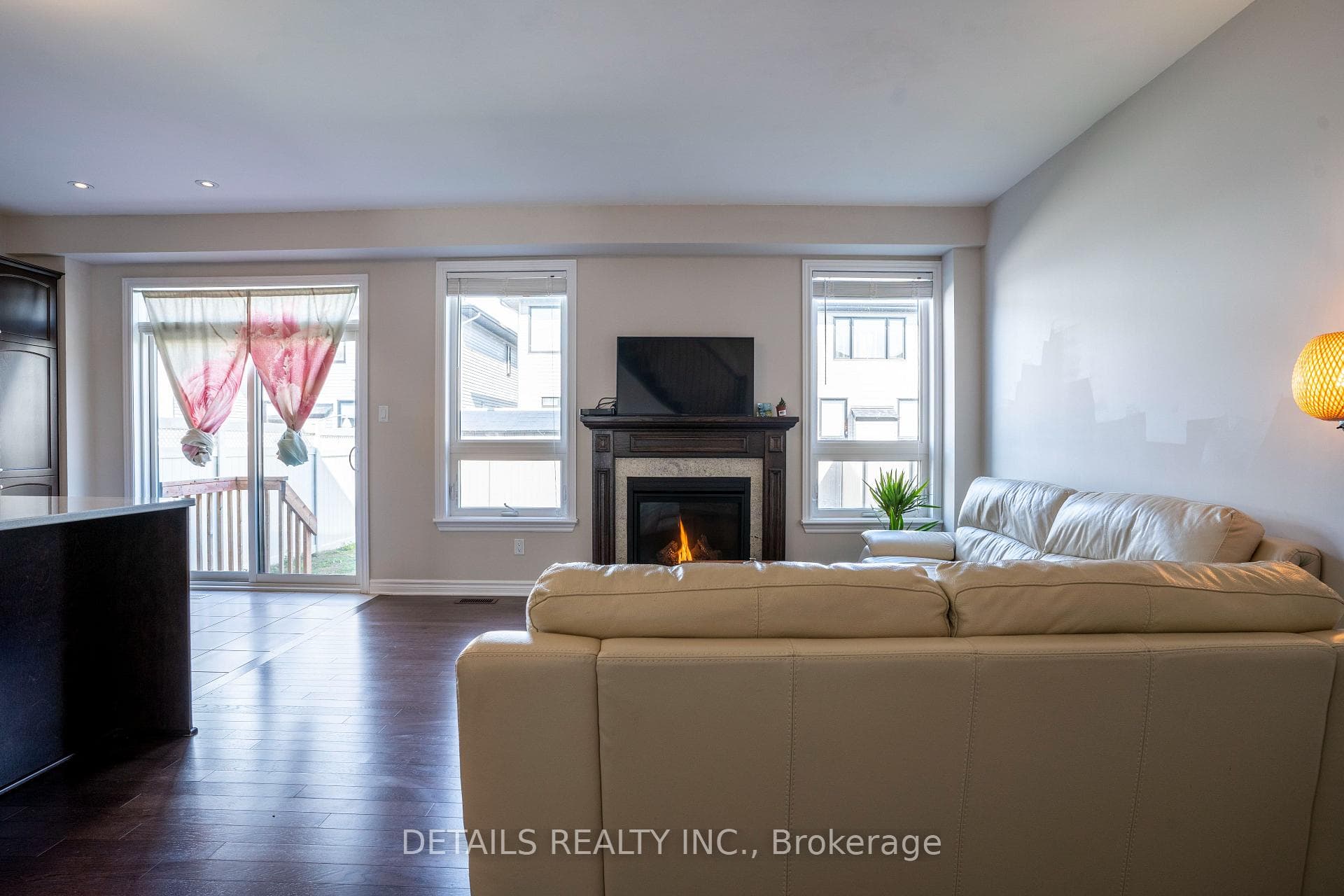 518 Silver Sage Avenue photo 11