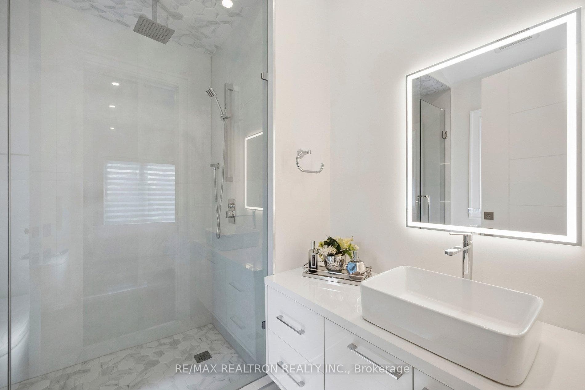 316 Parkview Avenue photo 32
