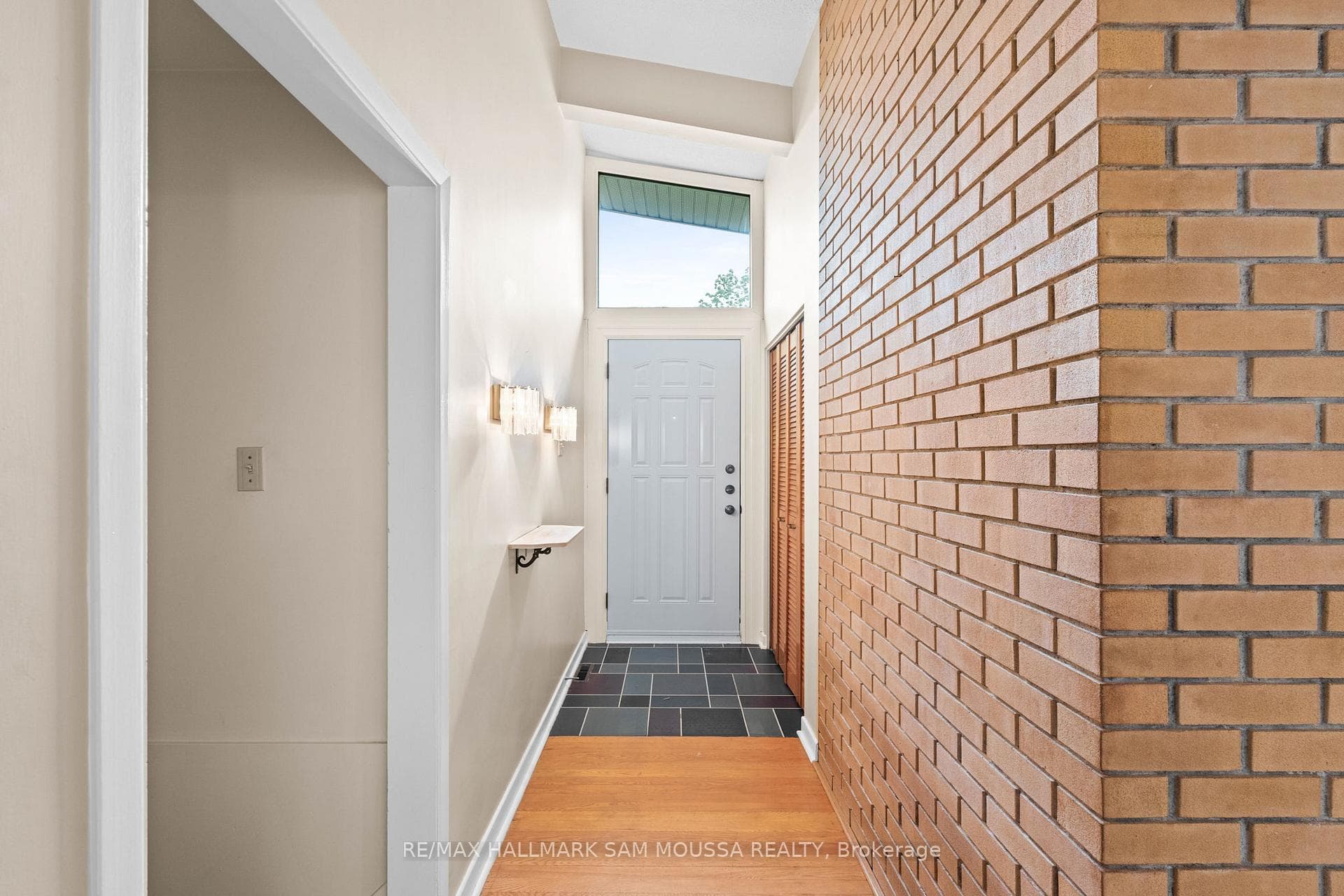 2176 Martha Avenue photo 5