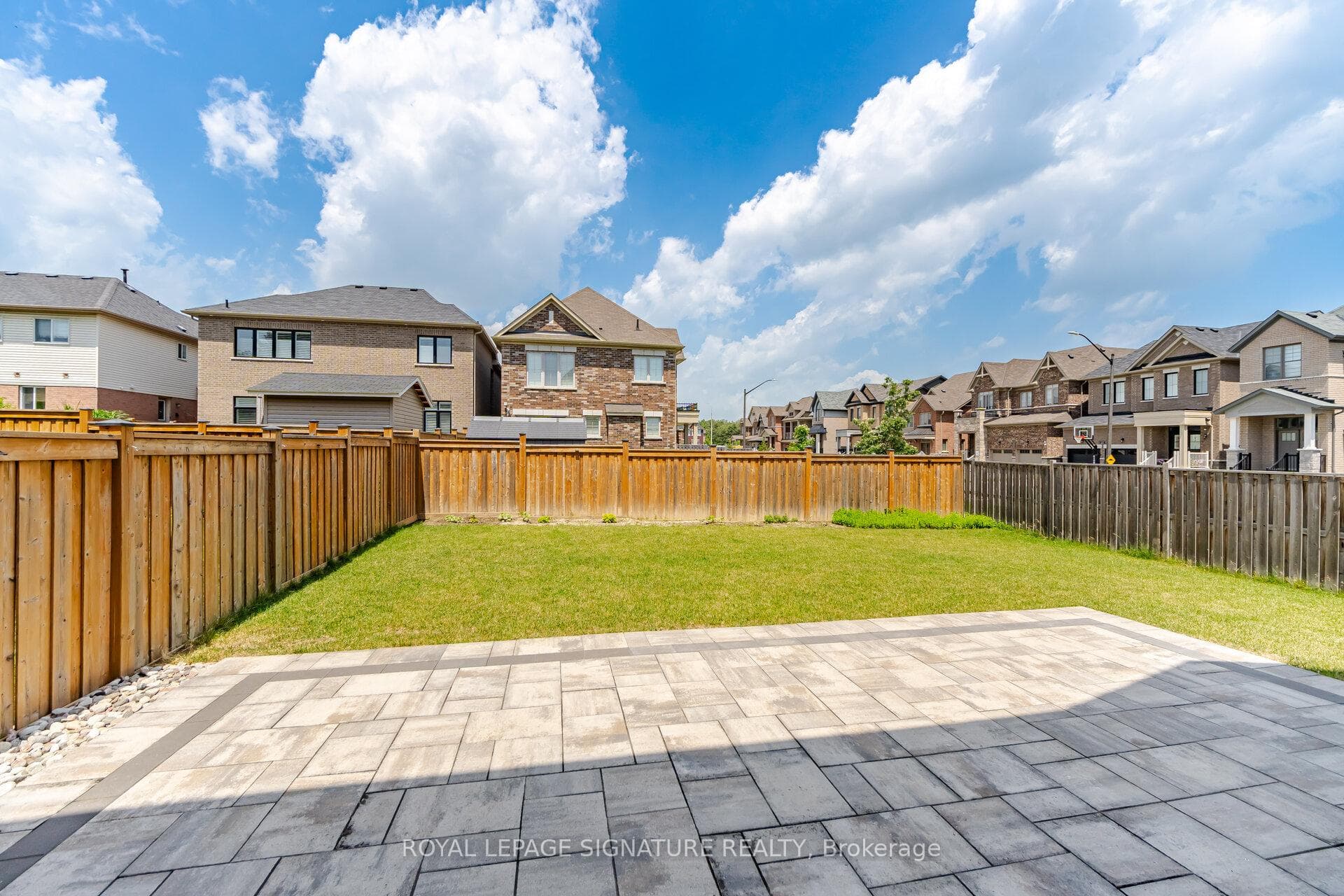 60 Lofthouse Drive photo 32