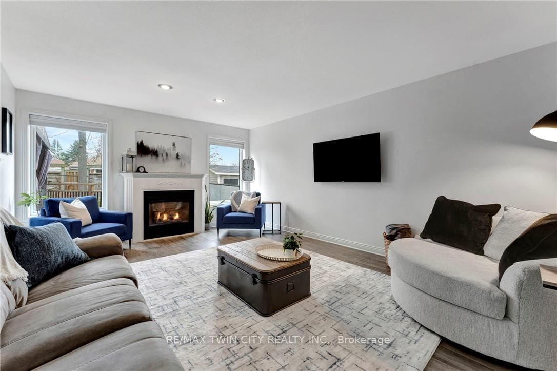 358 Keewatin Avenue photo 6