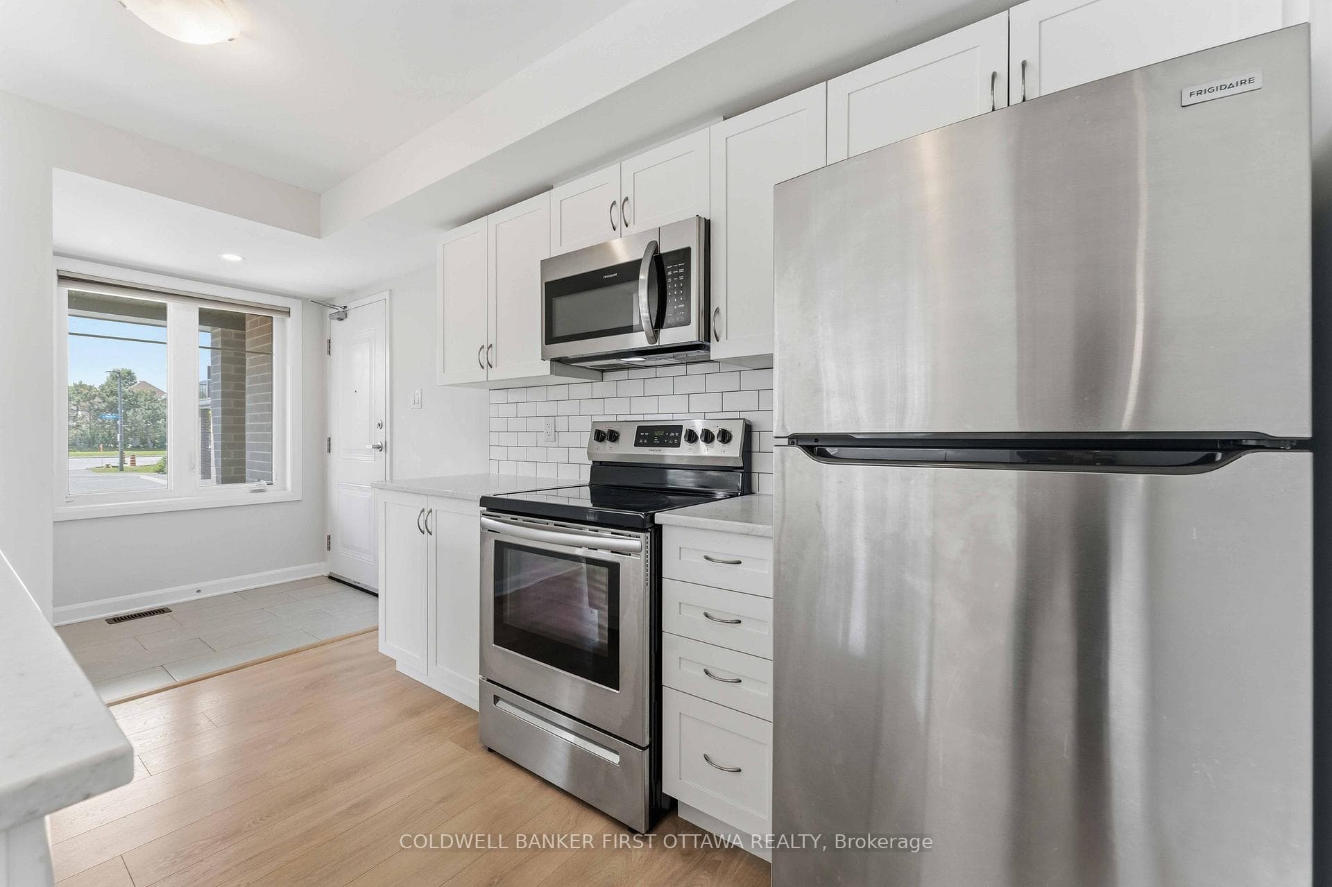 415 Eldorado Private Unit A photo 12