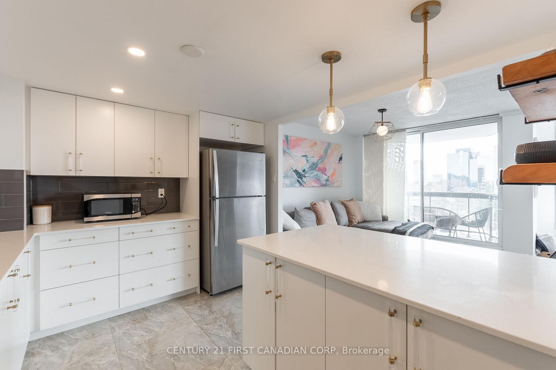 600 Talbot Street Unit 810 photo 22