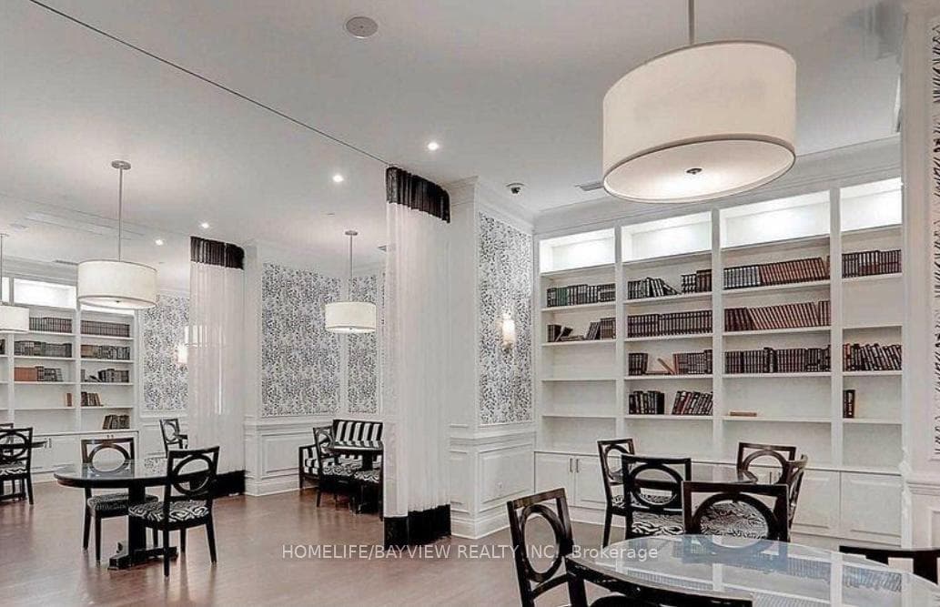 25 Greenview Avenue Unit 2421 photo 9