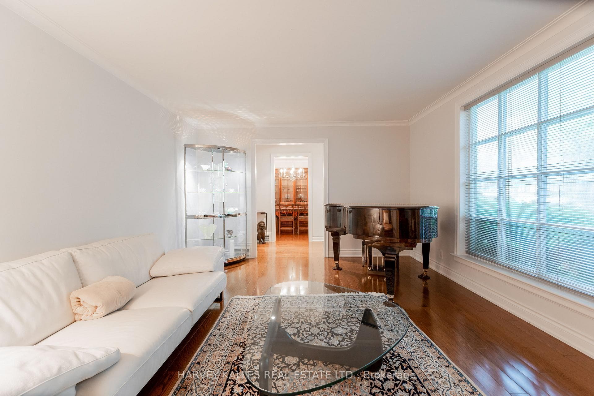 536 Blythwood Road photo 8