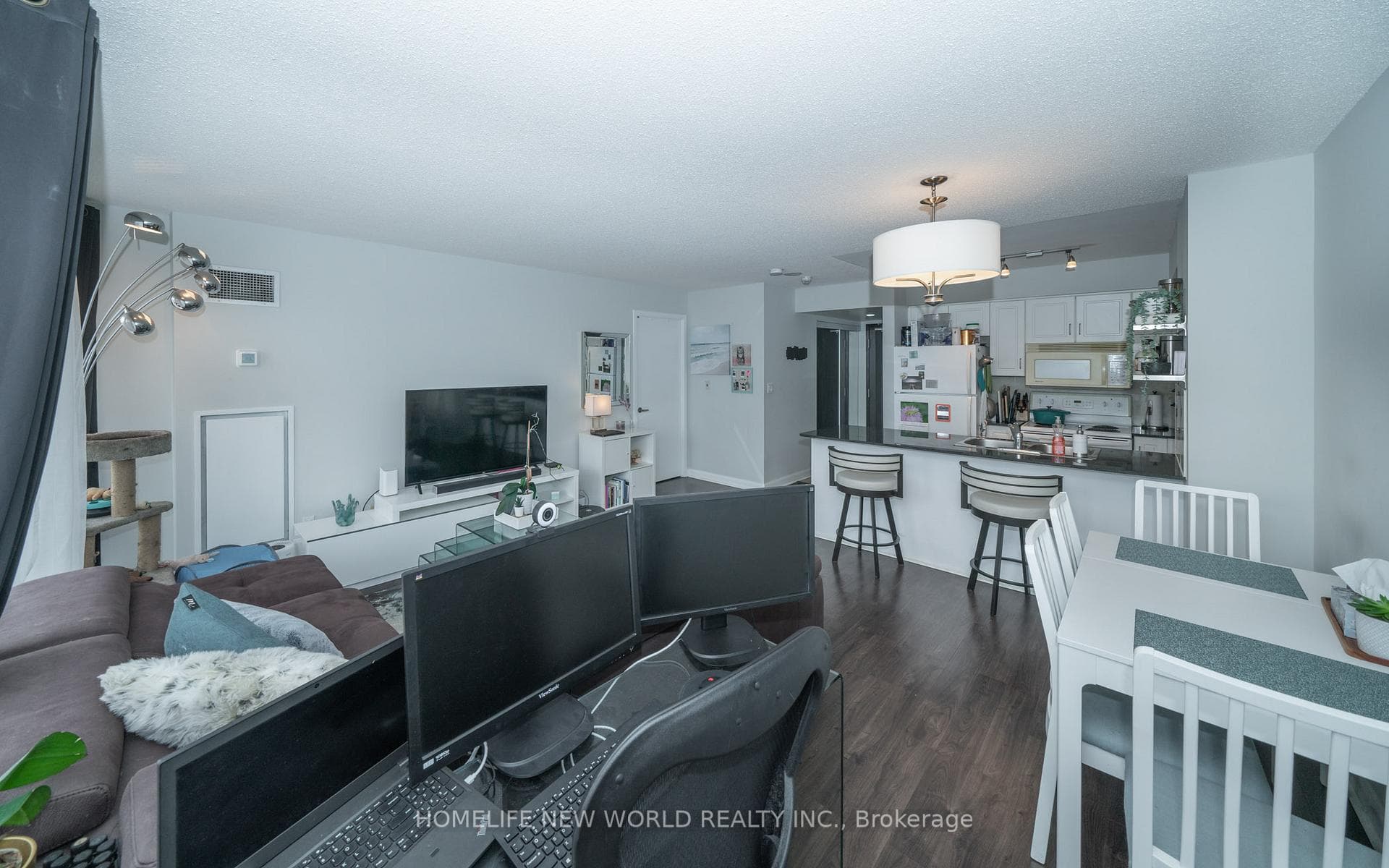 210 Victoria Street Unit 2613 photo 14