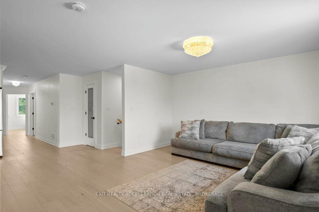 95 McCabe Street photo 29