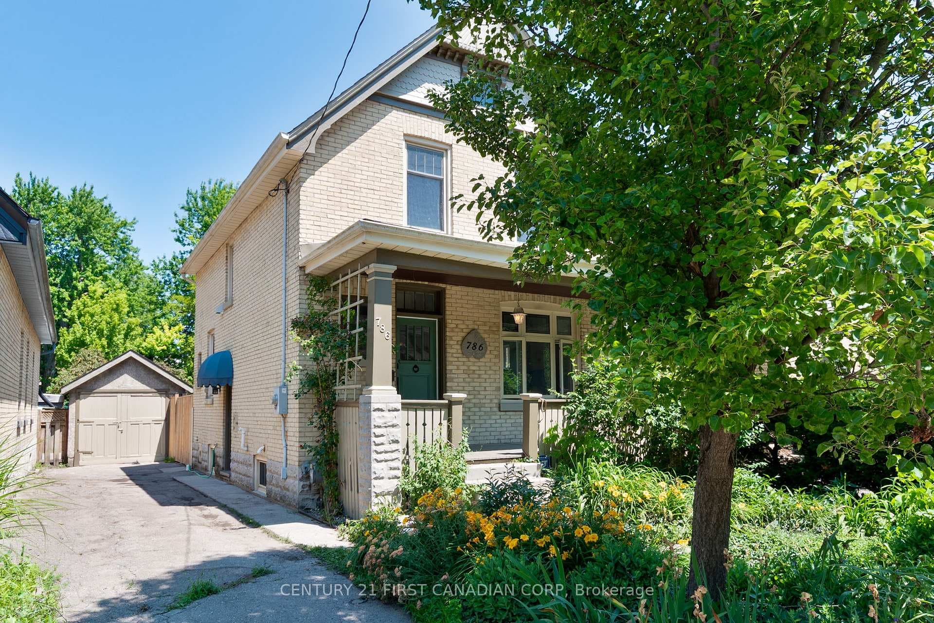 786 Dufferin Avenue photo 3