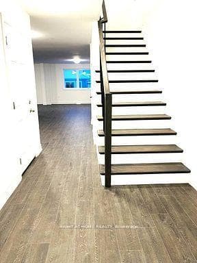 14 Millcreek Drive photo 5