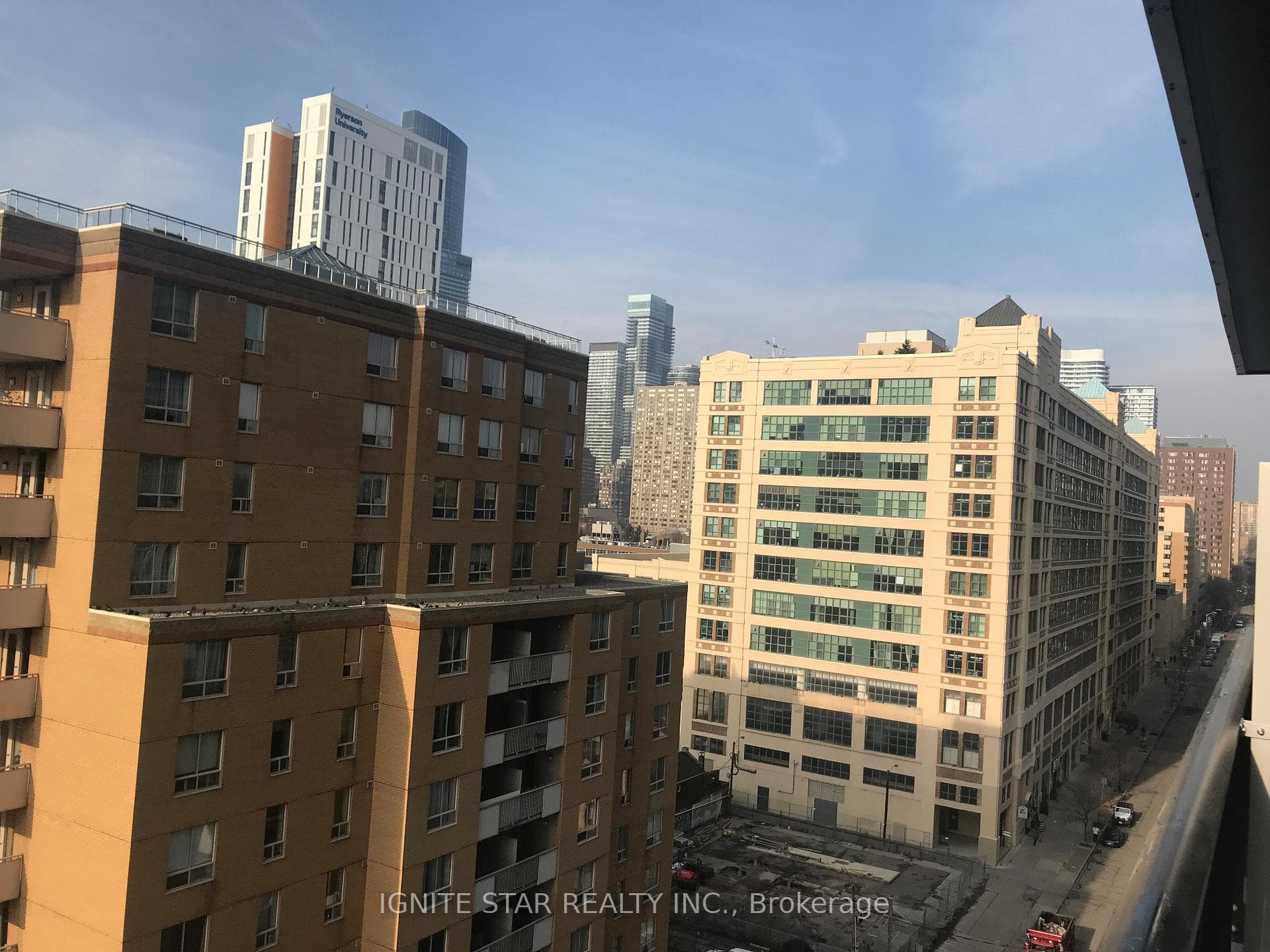 77 Mutual Street Unit 1006 photo 13