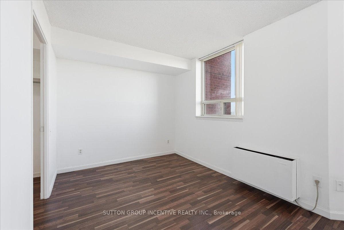 BEDROOM/STUDIO