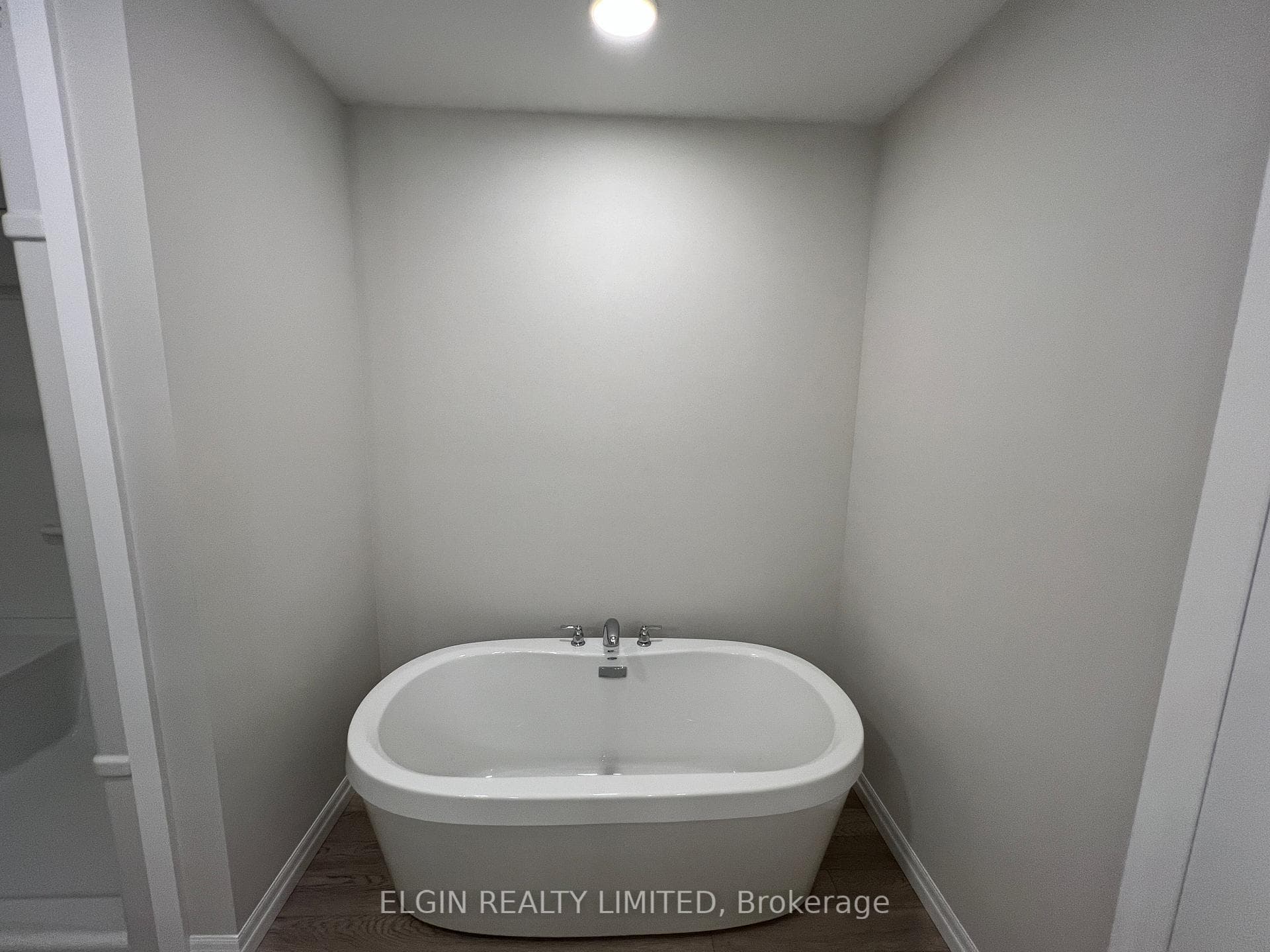 85 Willow Drive photo 15