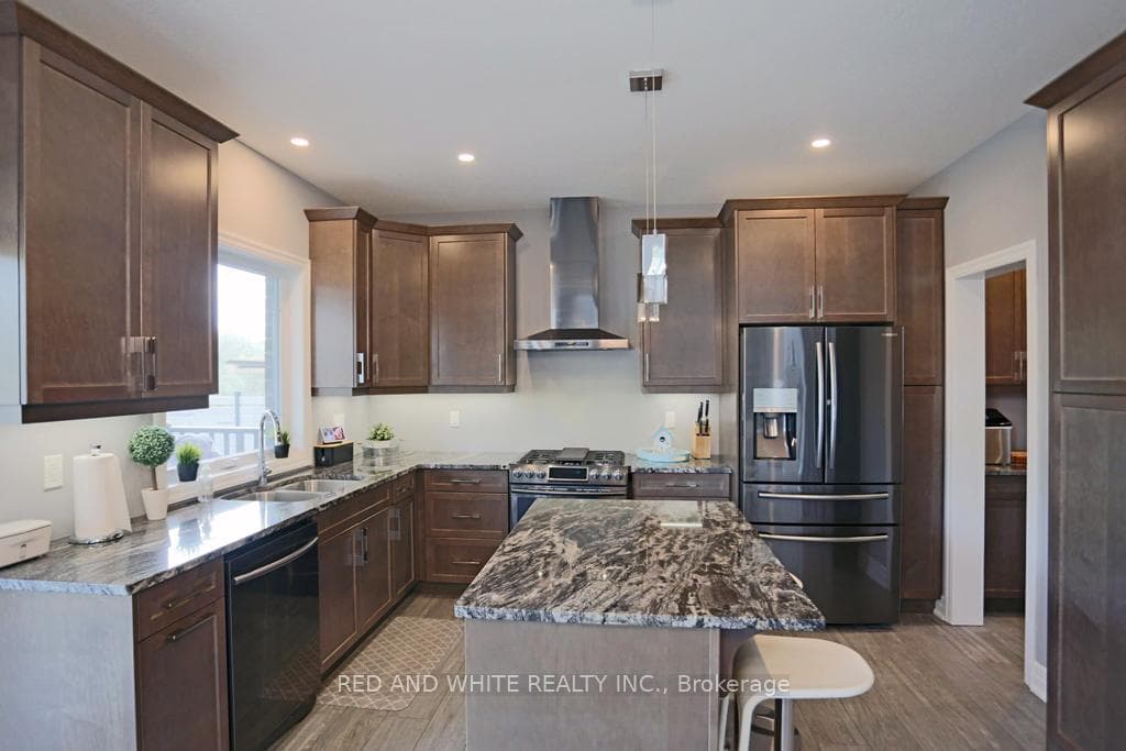 5 Foxborough Place photo 10