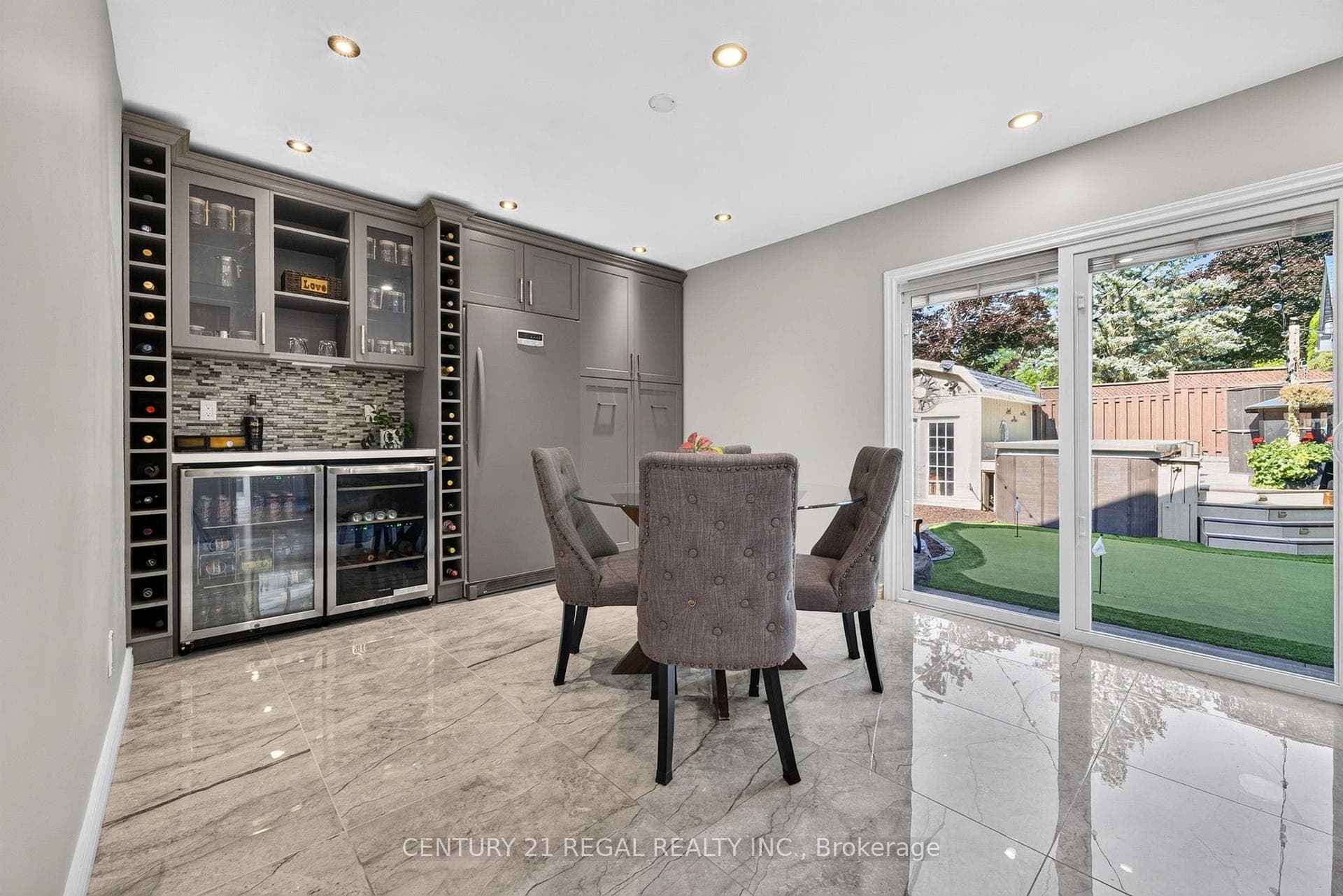 Dining Rm