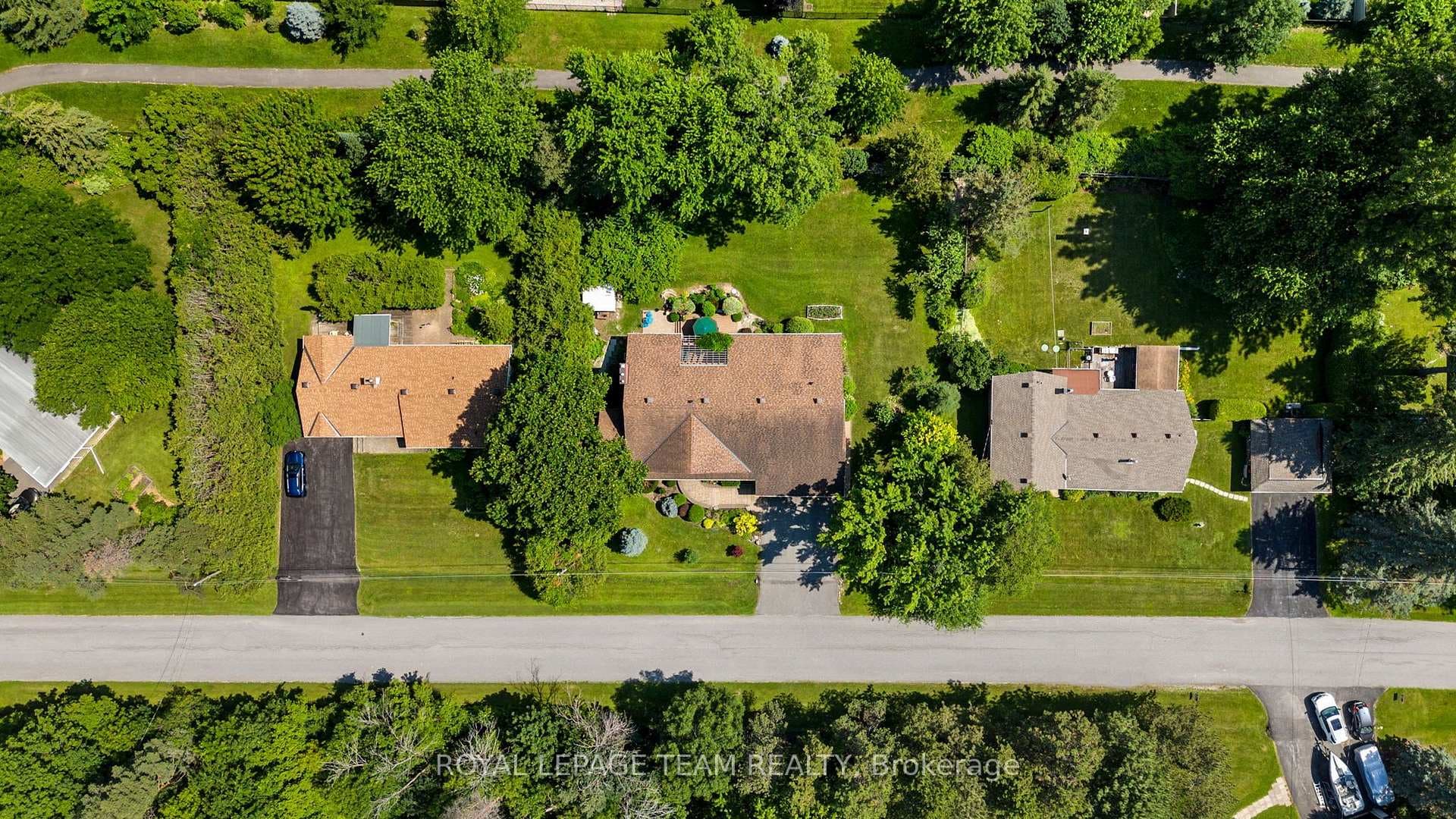 22 Honey Gables Drive photo 46