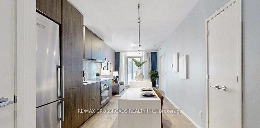 1 Bloor Street Unit 3208 photo 4