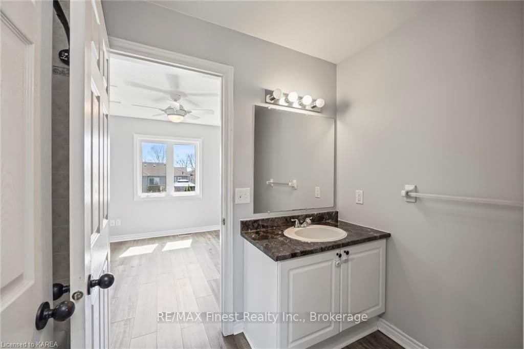 59 GLENORA Drive photo 20