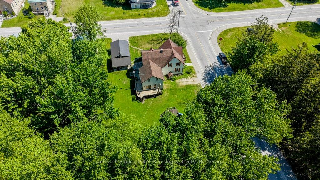 1365 Bruce Road 15 Road photo 41