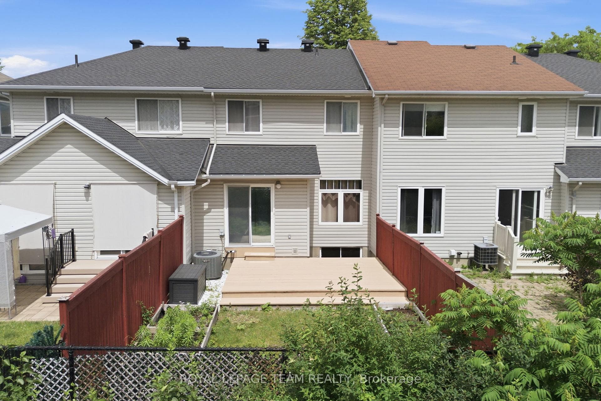 189 Gray Crescent photo 32