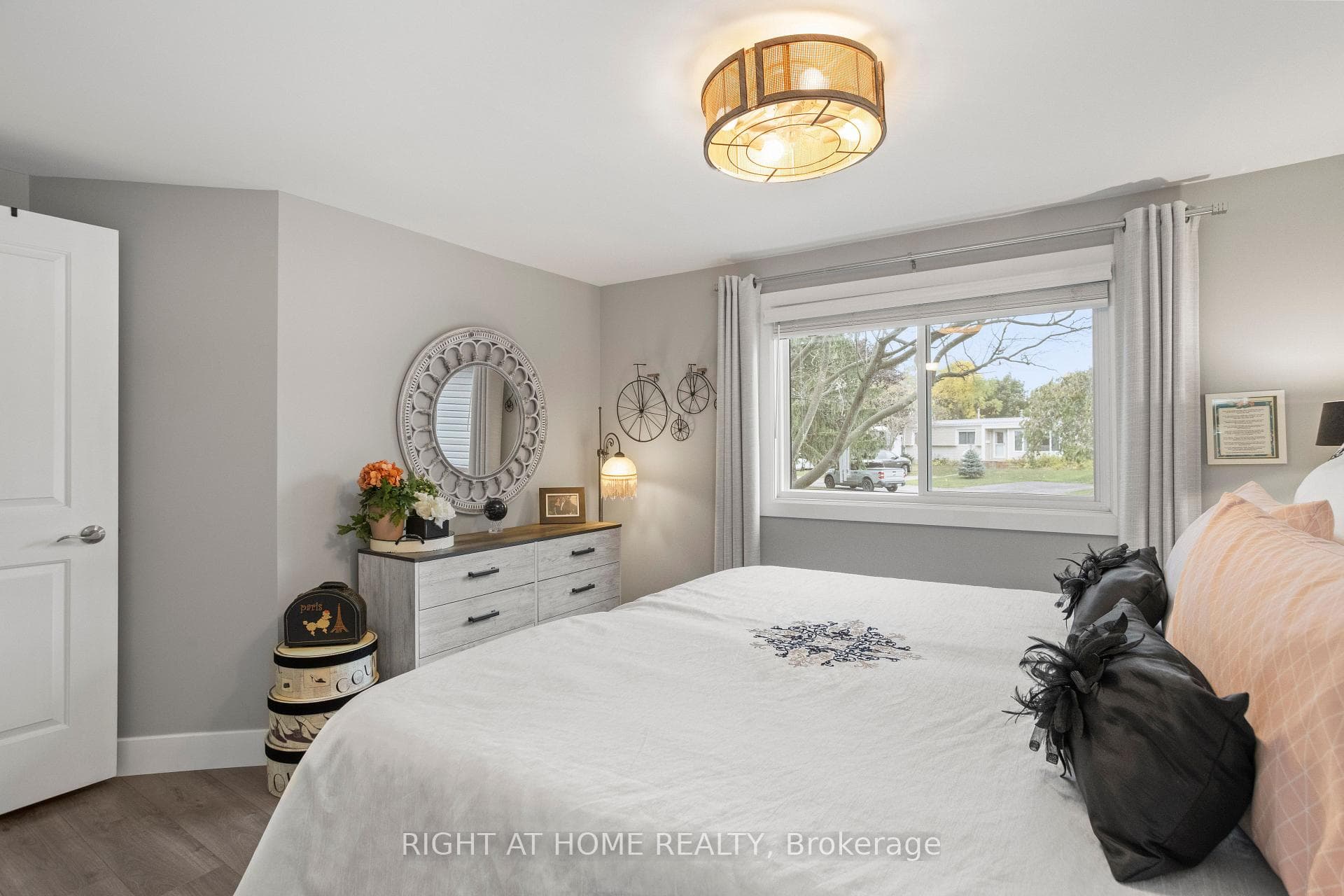162 Mississauga Place photo 20