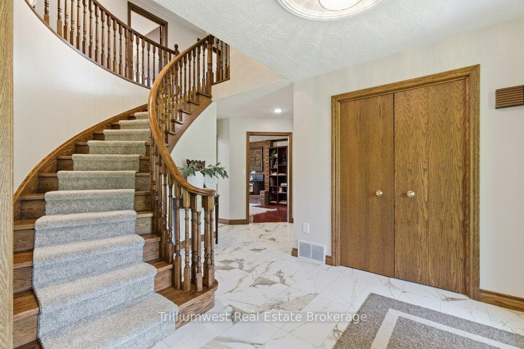 32 Sunset Drive photo 10