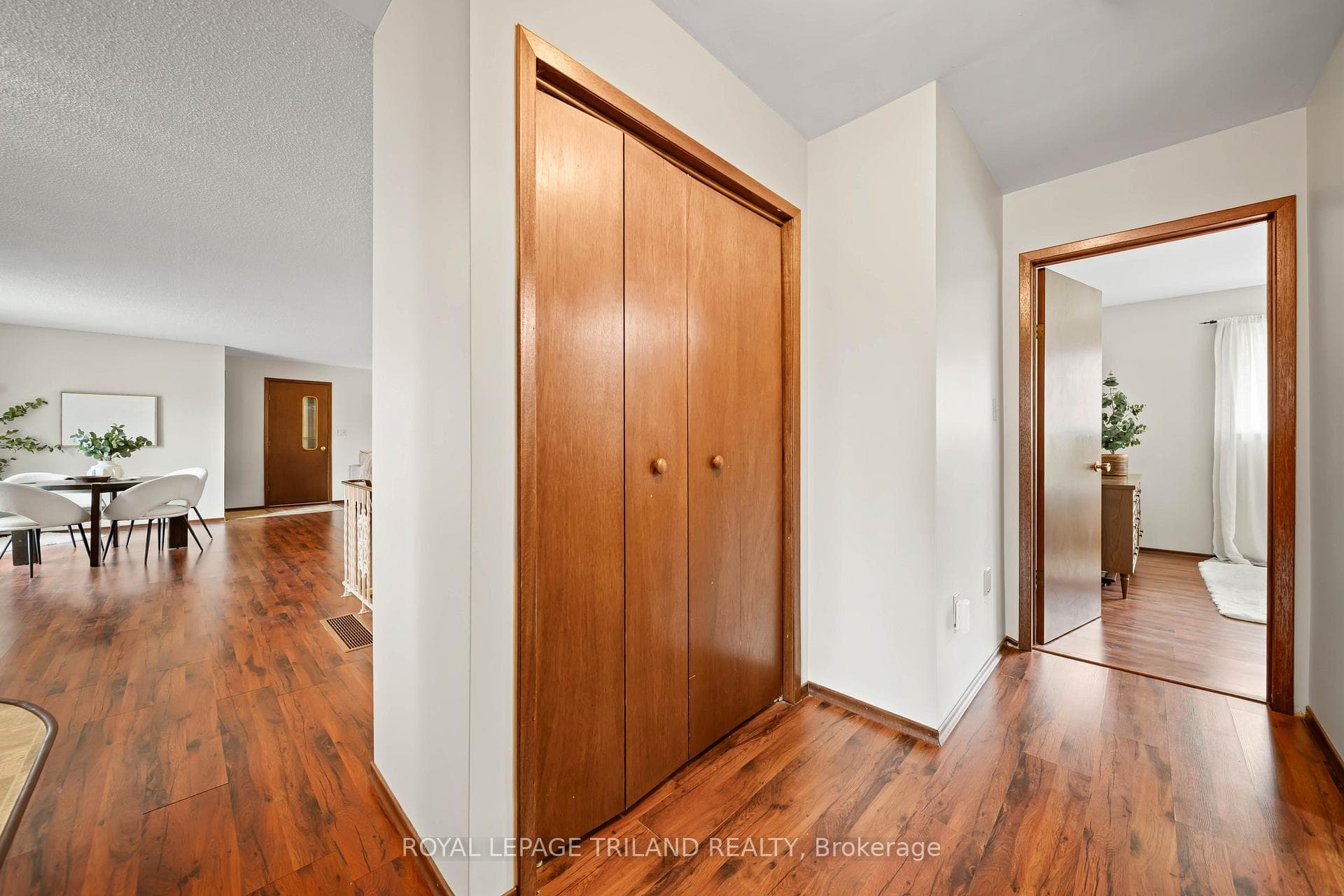 308 John Street photo 20