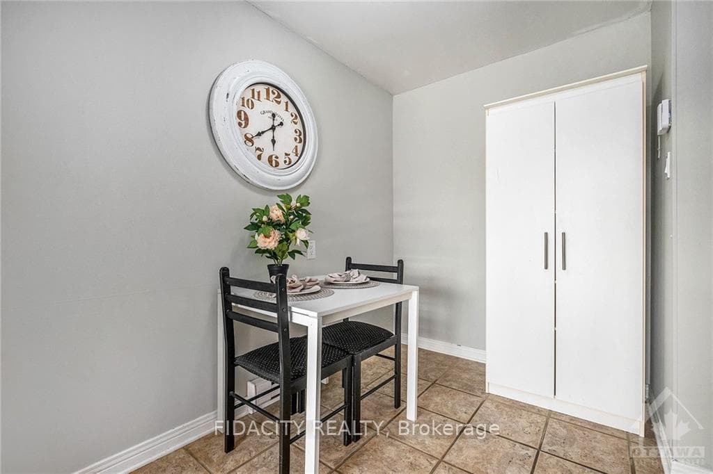778 ST ANDRE Drive Unit 22B photo 12