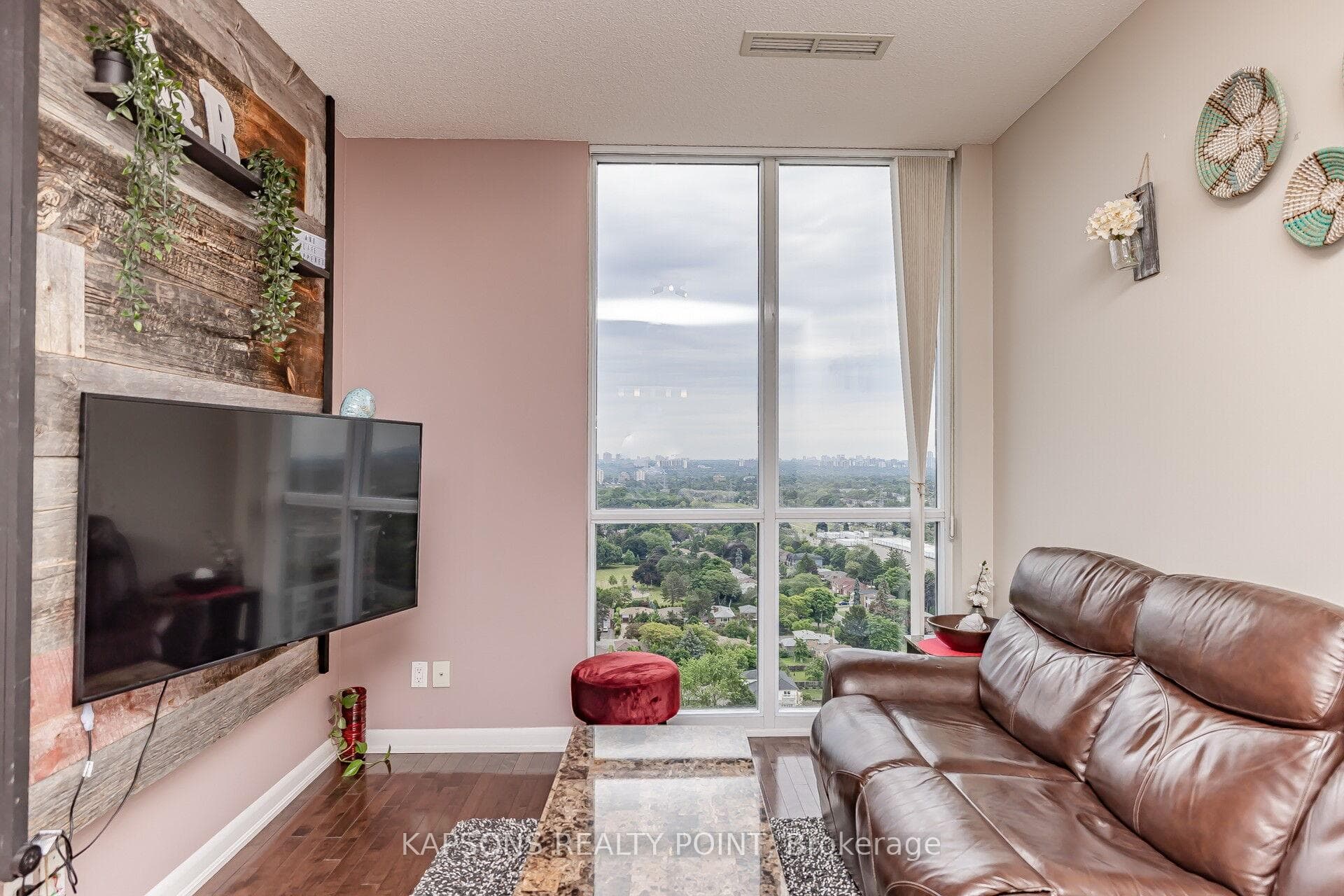 5791 Yonge Street Unit PH 105 photo 1