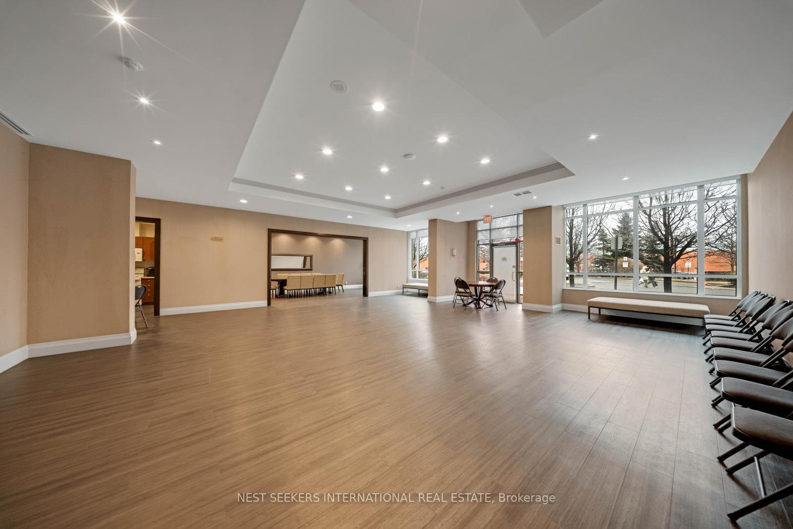 100 Promenade Circle Unit 701 photo 32