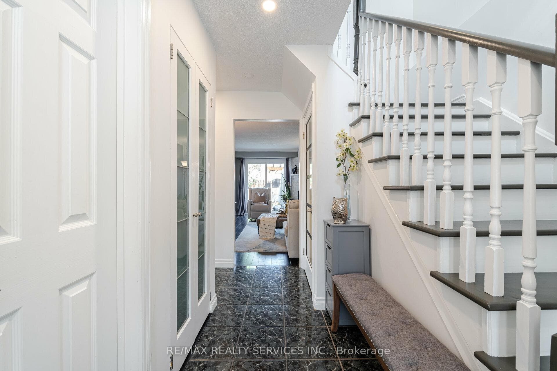 78 Elderwood Place photo 6