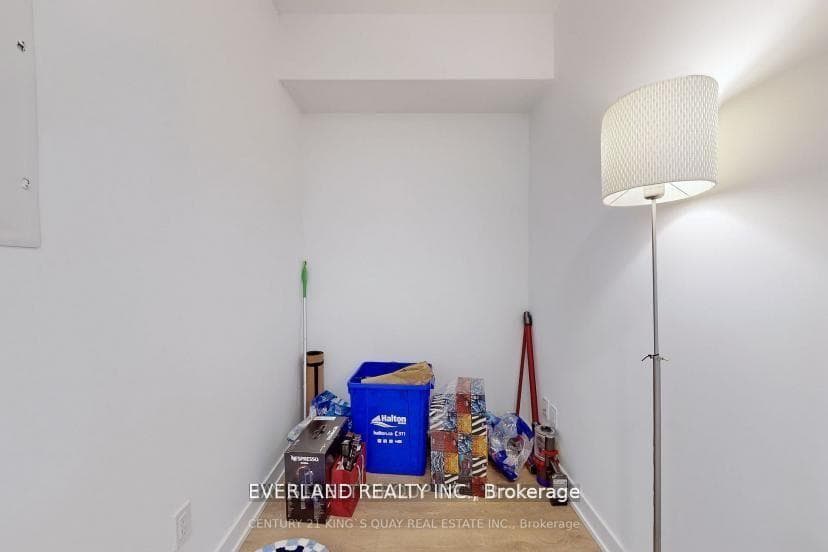 501 Yonge Street Unit 4113 photo 10