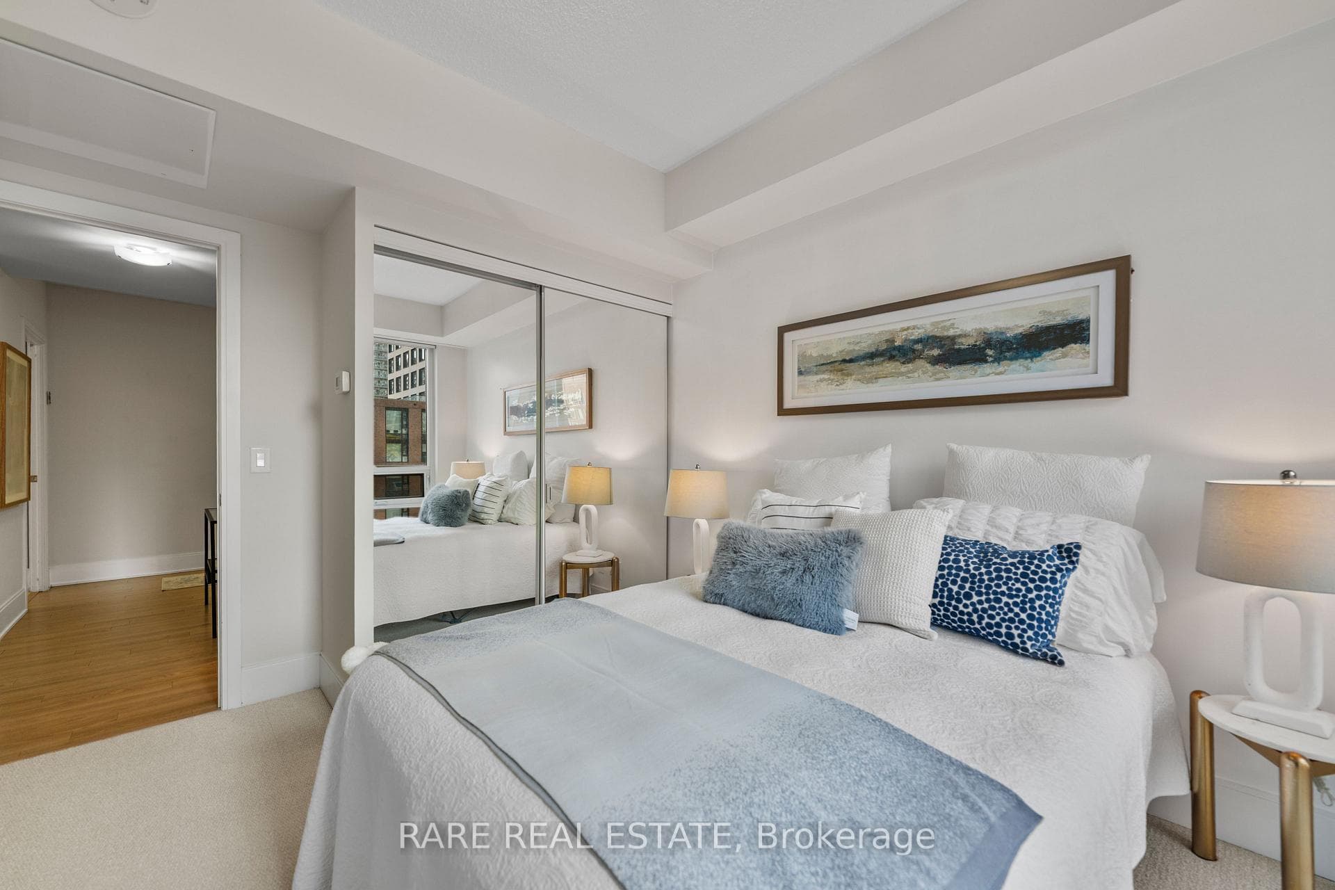 70 Roehampton Avenue Unit 715 photo 21