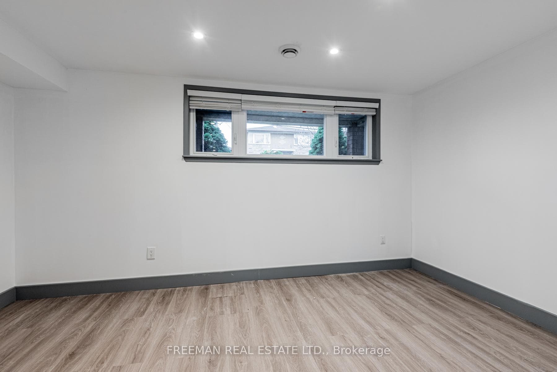 45 Brandon Avenue Unit Lower photo 10