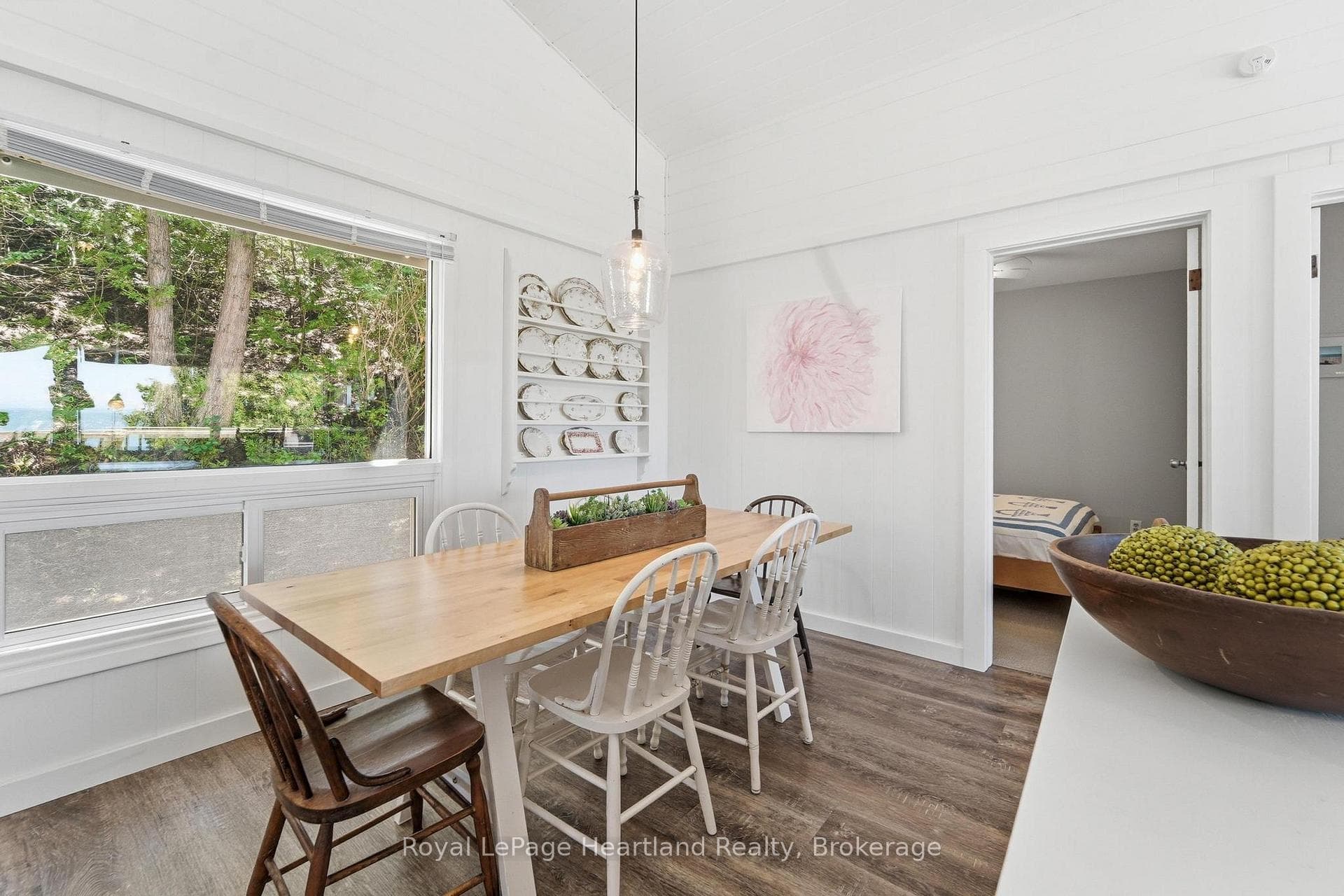 75 Victoria Beach Road photo 16