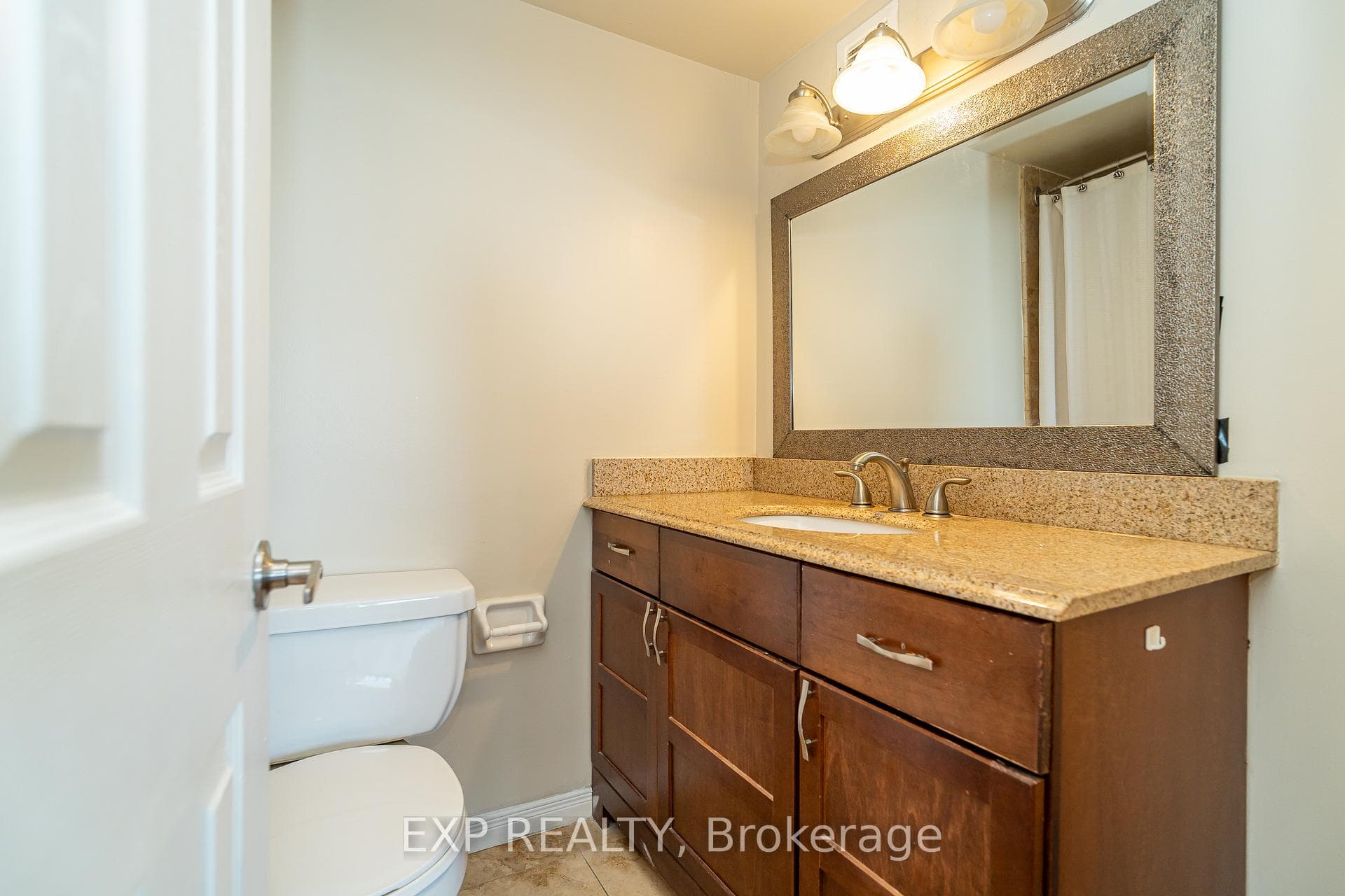 900 DYNES Road Unit 2107 photo 20