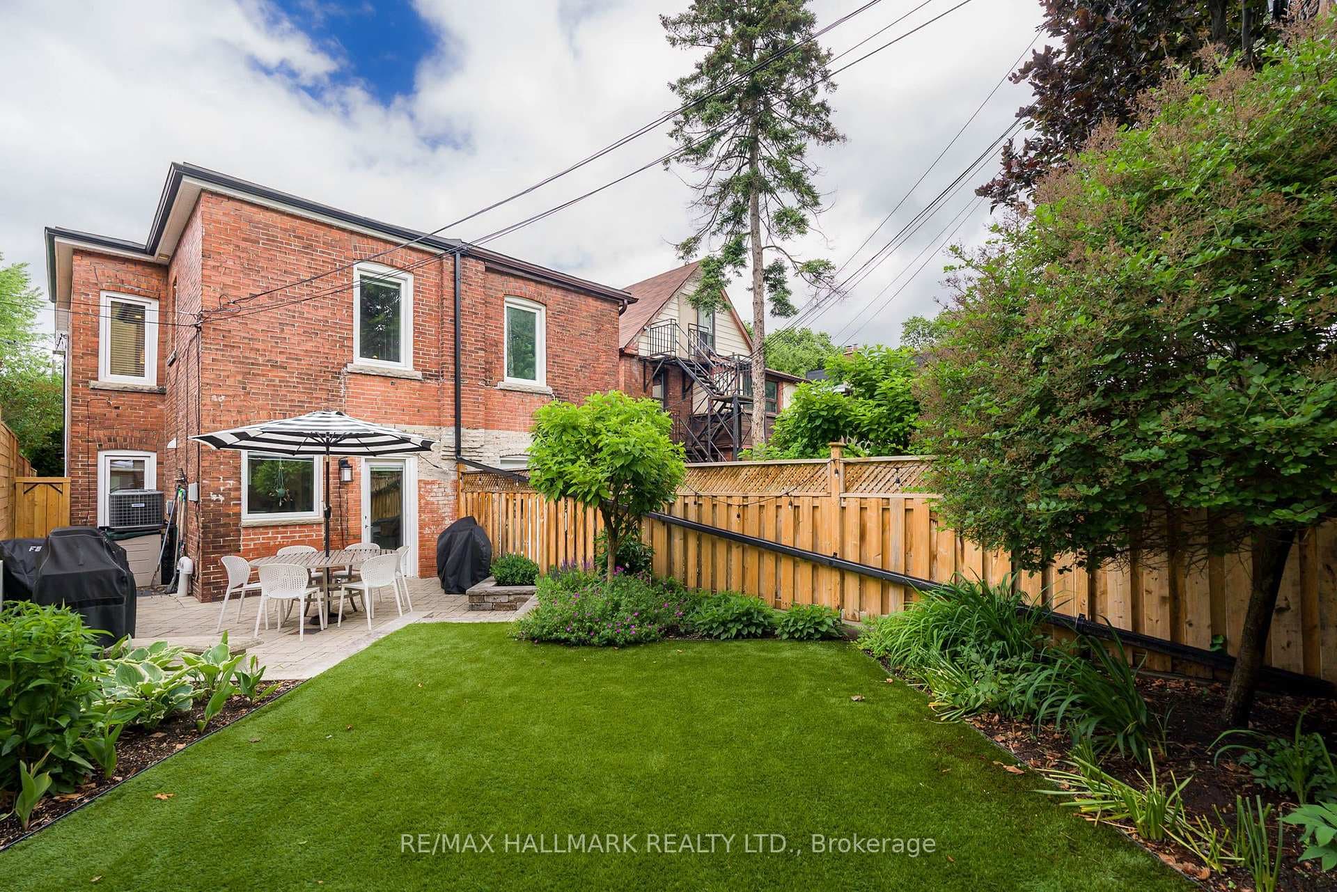 63 Hillsview Avenue photo 44