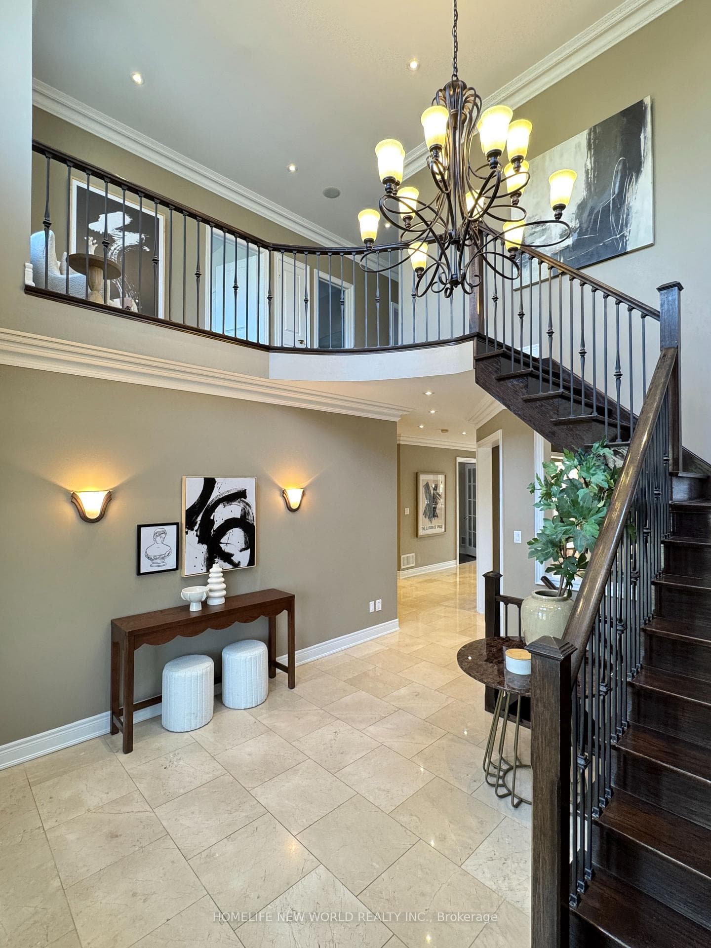 117 Lady Karen Crescent photo 8