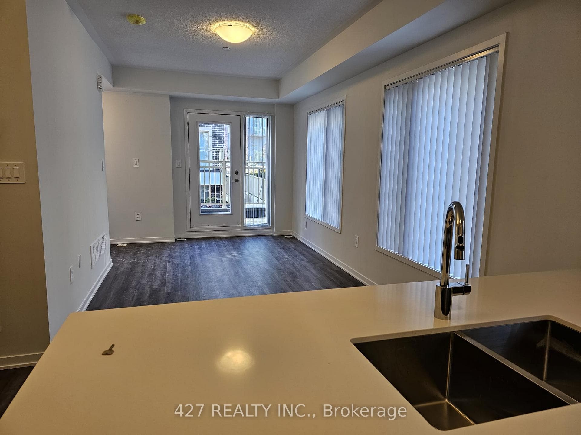 31 Honeycrisp Crescent Unit 61 photo 6