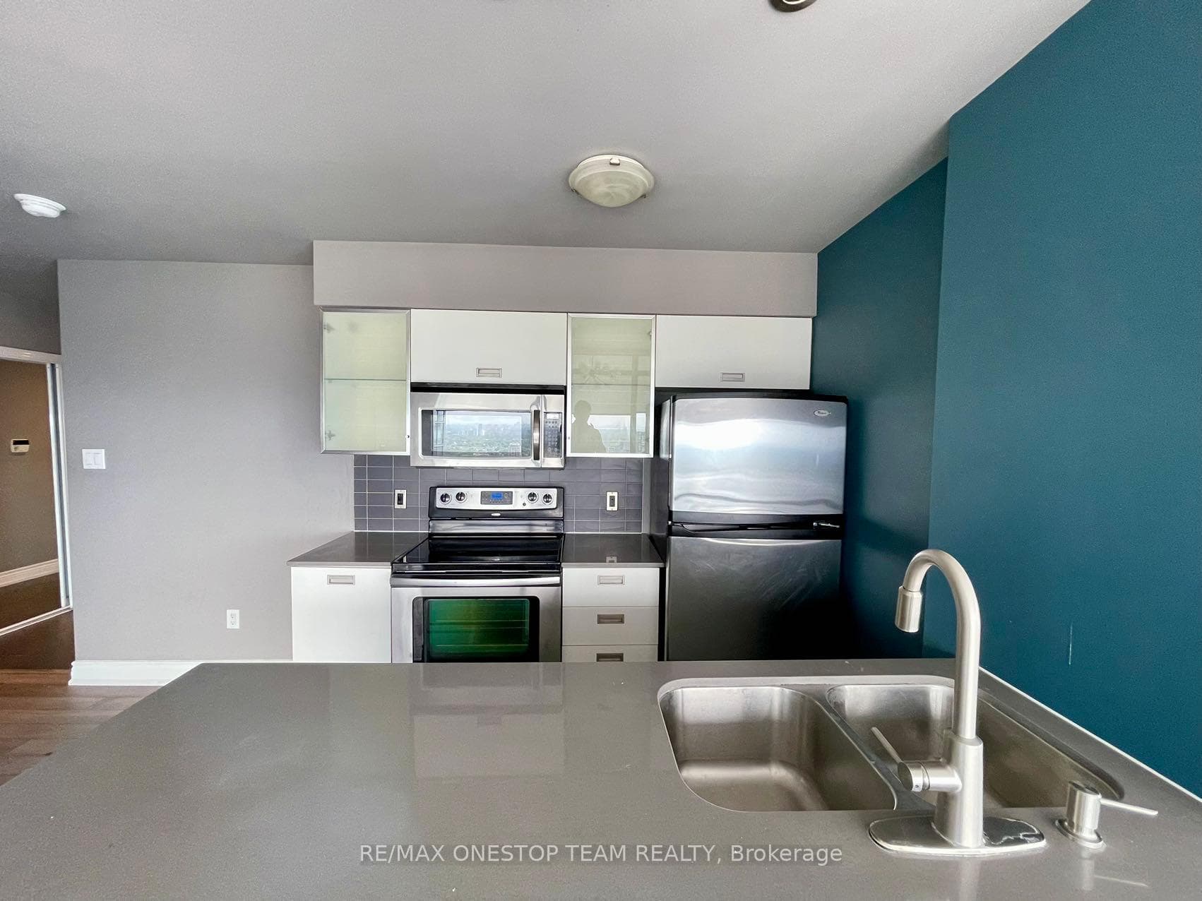 38 Grenville Street Unit 3703 photo 7