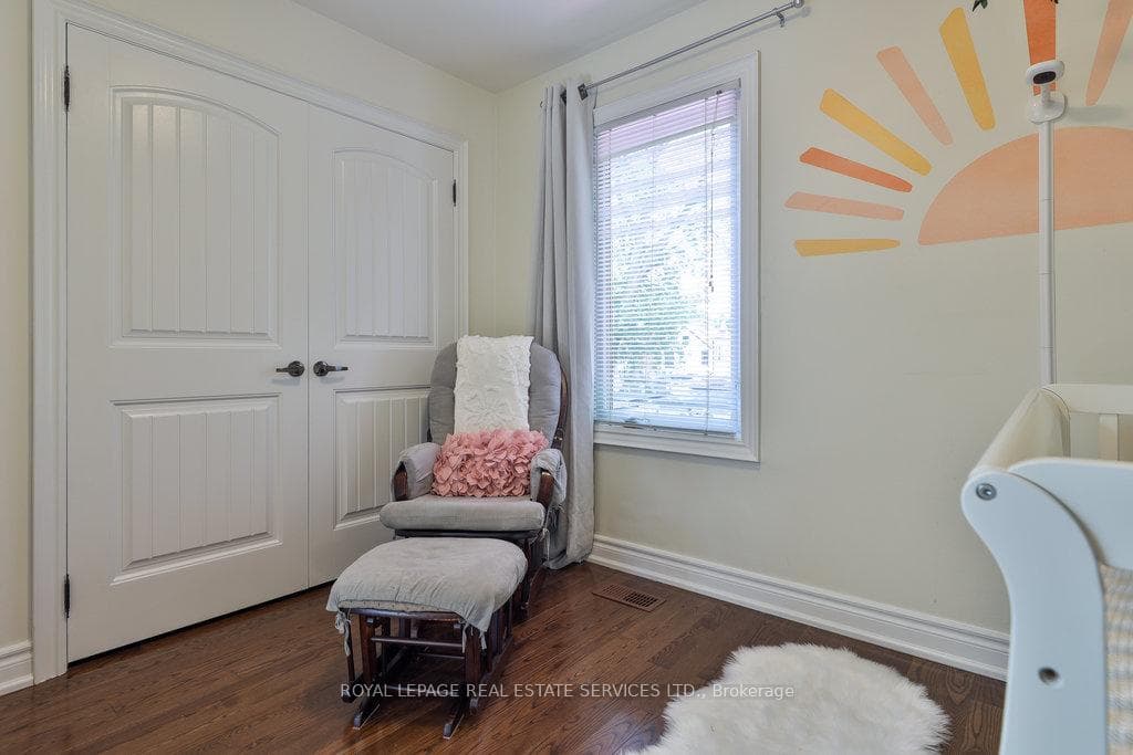 124 Coxwell Avenue photo 21