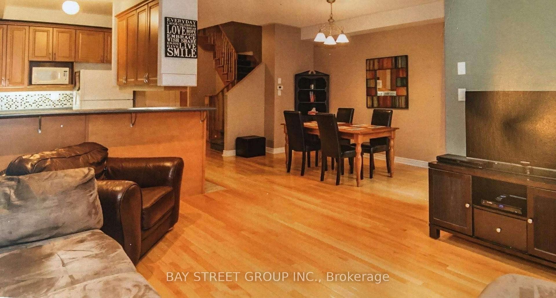 4 Williams Street photo 3