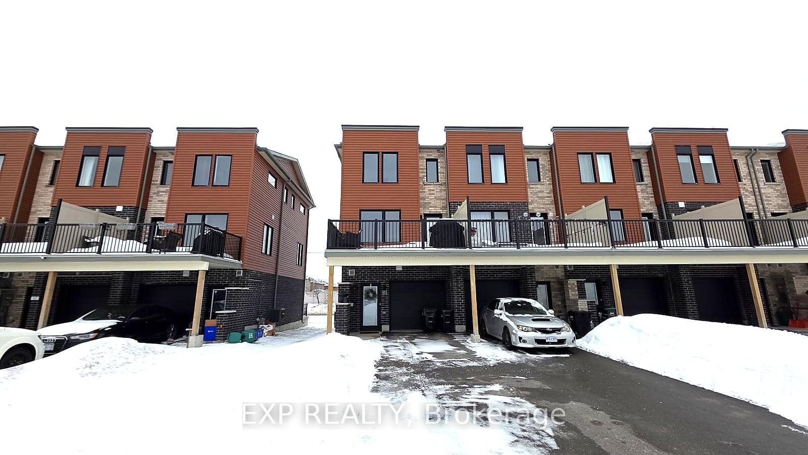 111 Fairlane Avenue photo 2