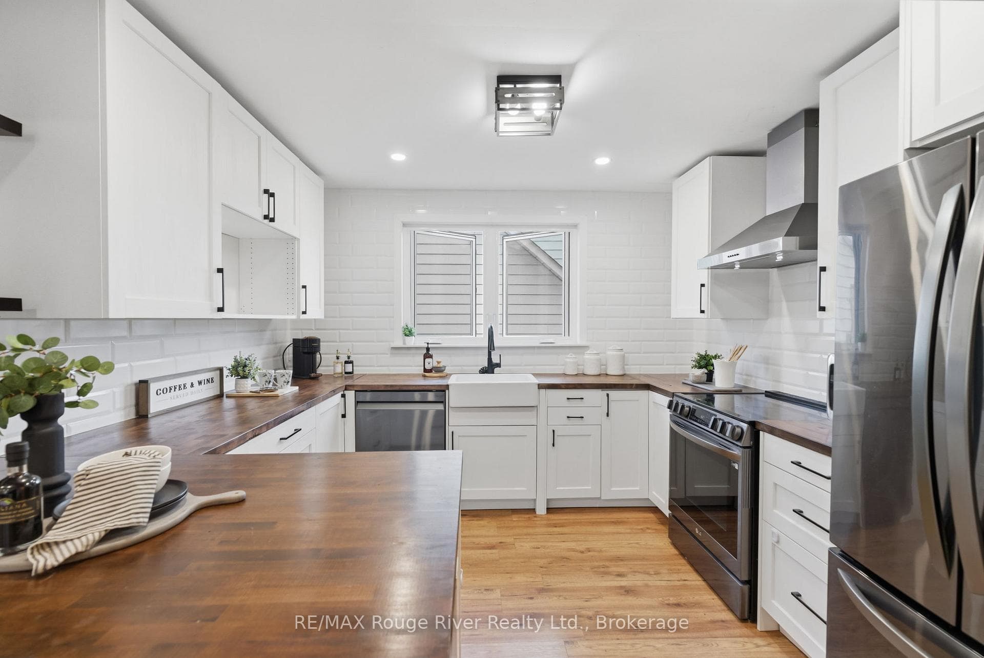 152 Wilson Road photo 1