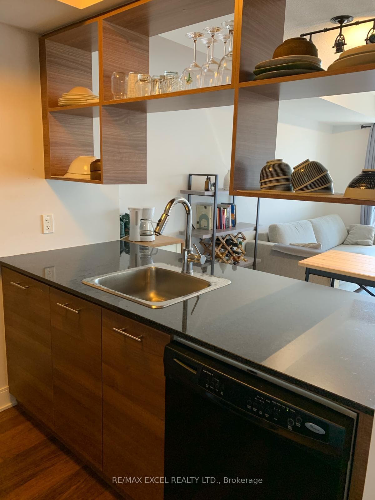 125 Village Green Square Unit 1306 photo 1