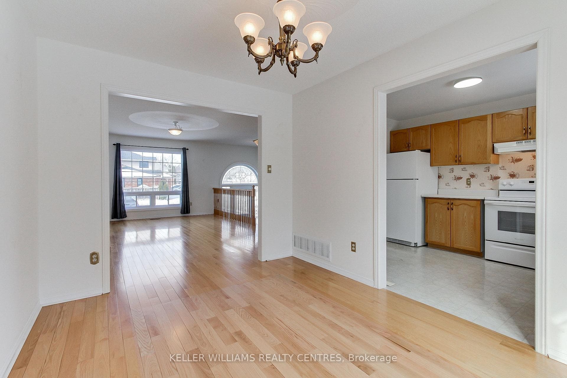 271 Tampa Drive photo 9