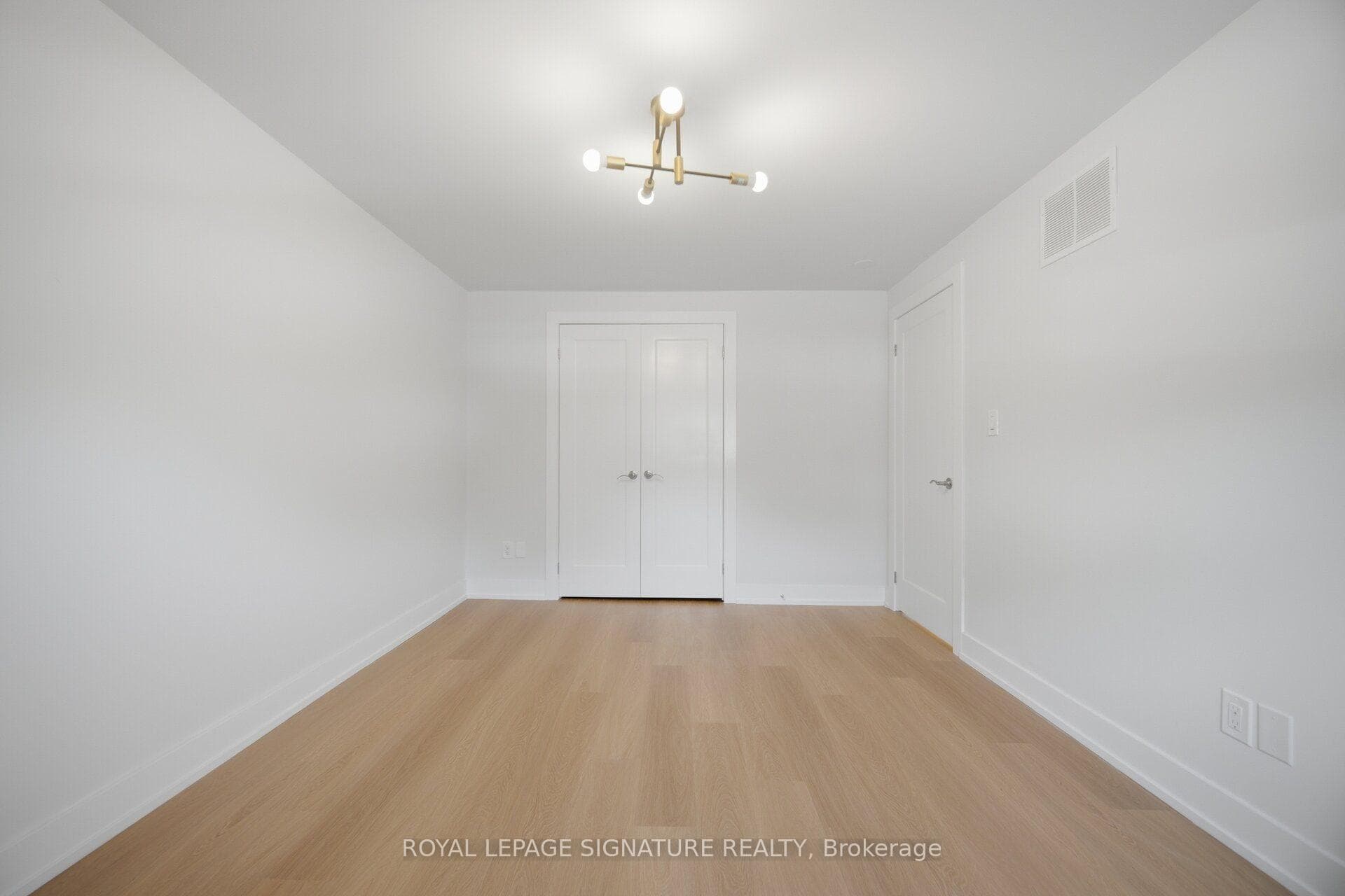 2599 Lundene Road photo 23