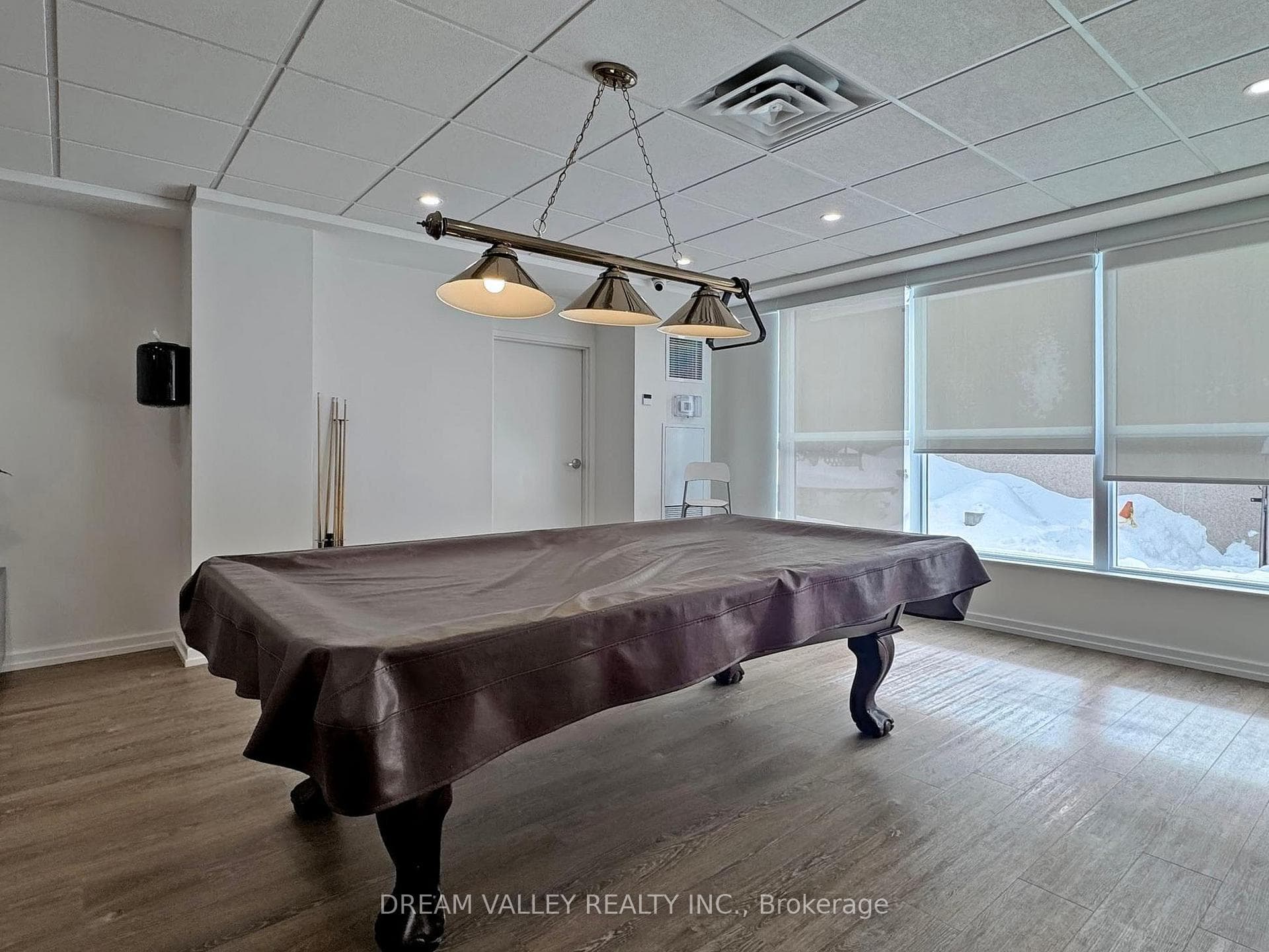 3233 Eglinton Avenue Unit 311 photo 24